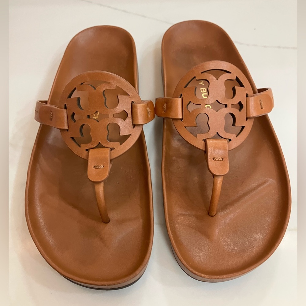 Tory Burch Miller Cloud sandals
Aged Camelot